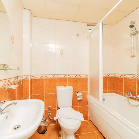 Spacious Flat With Backyard In Muratpasa * Antalya