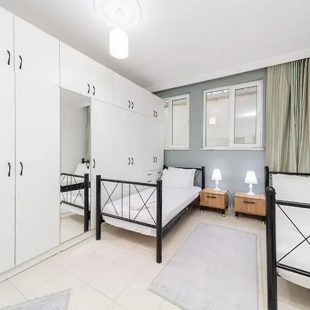 Apartment Spacious Flat With Backyard In Muratpasa Antalya